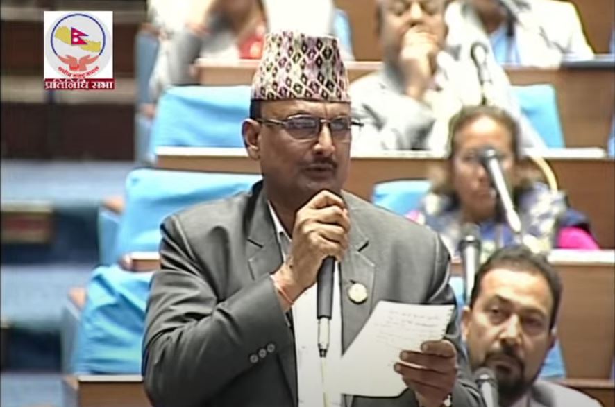 दलित समुदायलाई महायज्ञमा पूजा गर्न बञ्चित गरिएकोप्रति सांसद हजराको आपत्ती 